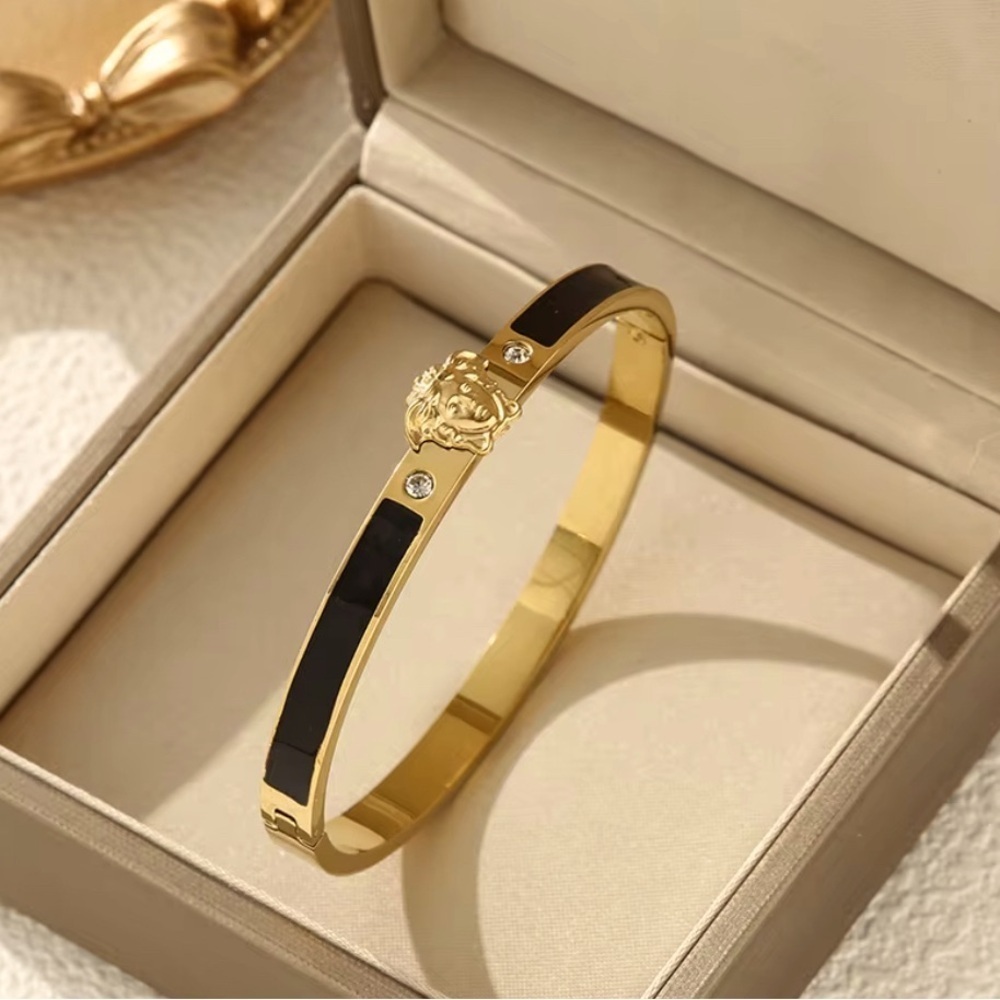 18K Gold Medusa Head Black Oil Drip Stackable Diamond Inlay Bracelet No Fade - Picture 1 of 7